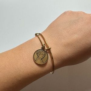 Disney/ Star Wars Princess Leia Alex and Ani Gold Bracelet